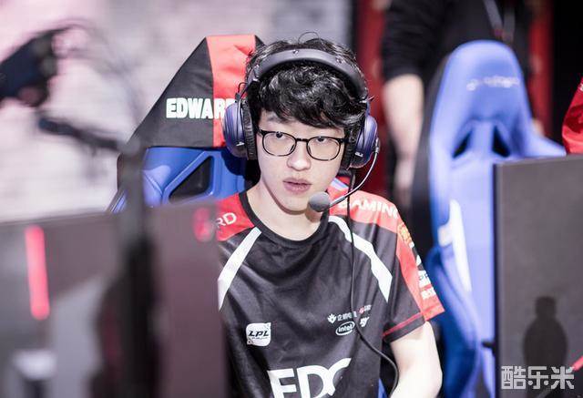 稳步前行 稳步前行