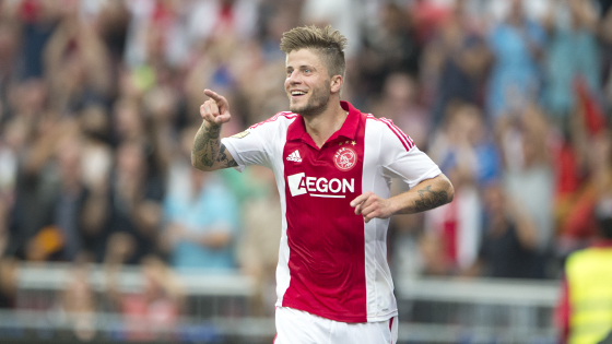 先拿一血塔 先拿一血塔